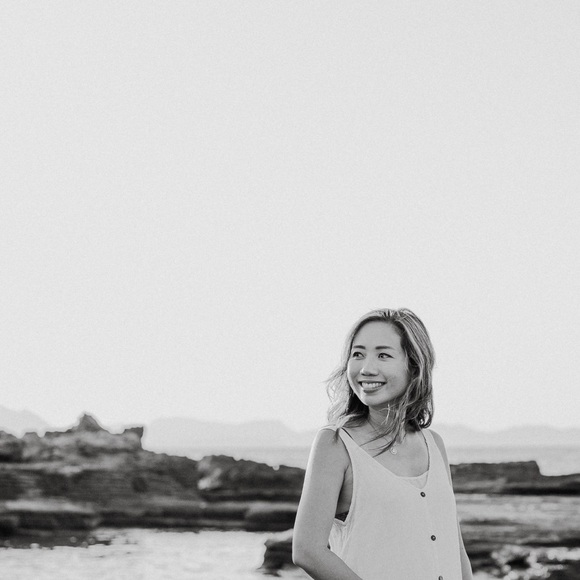 Meet your Posher, Claire - Picture 2 of 2